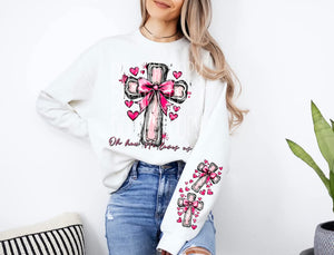 OH HOW HE LOVES US SWEATSHIRT W/ SLEEVE PRINT